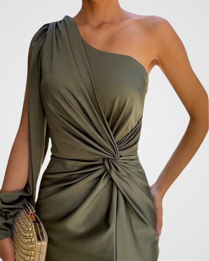 Zaria Women's Green One-Shoulder Twist Maxi Dress