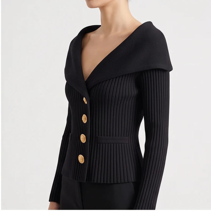 Model wearing Black knitted jacket in a studio - 2