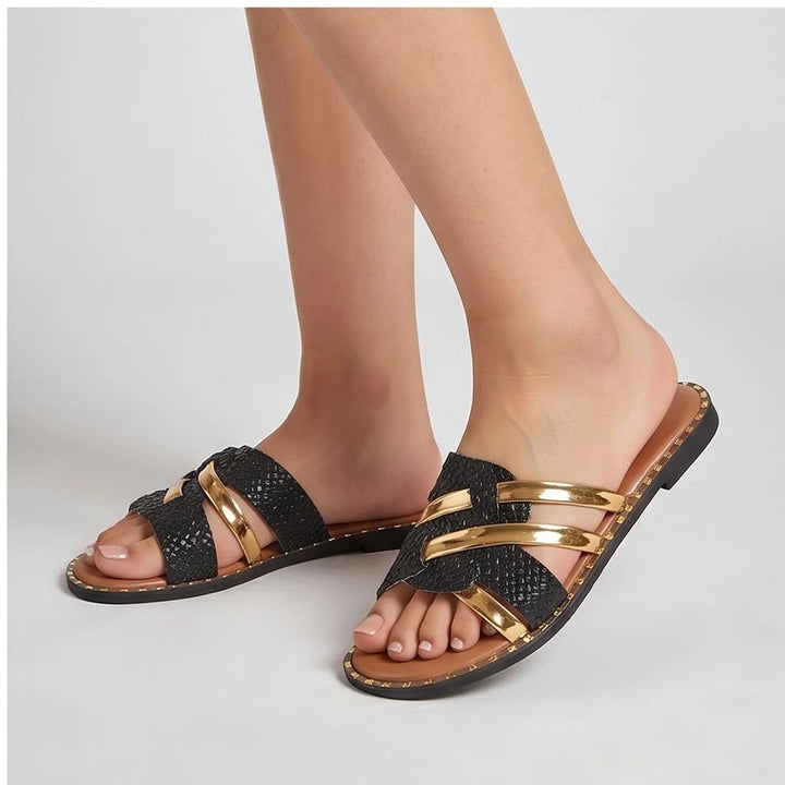 Model wearing Black slippers in a studio - 3