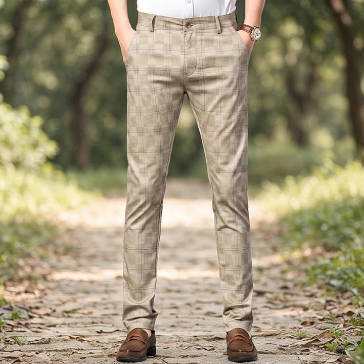 Model wearing Beige cotton pants outdoors