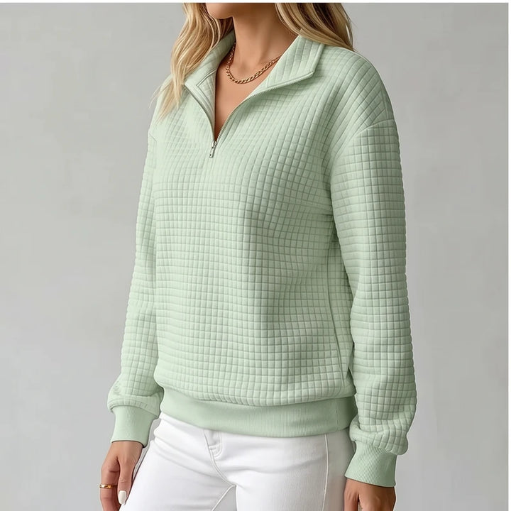 Model wearing Green knit pullover in a studio - 2