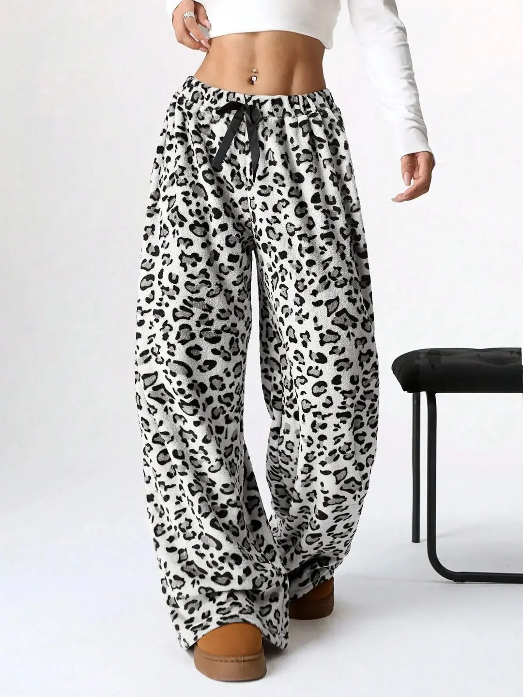Vesper Women's Leopard Print Sweatpants