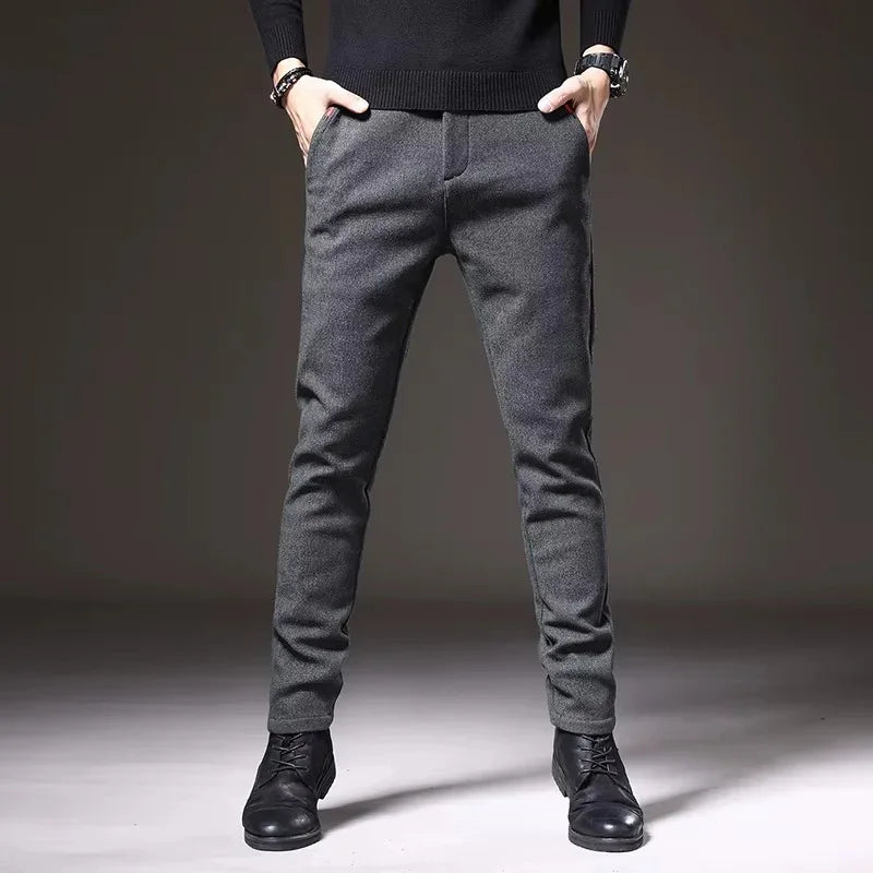 Henderson slim-fit pants in gray, featuring a flexible cotton-bamboo blend for a modern and tailored look.
