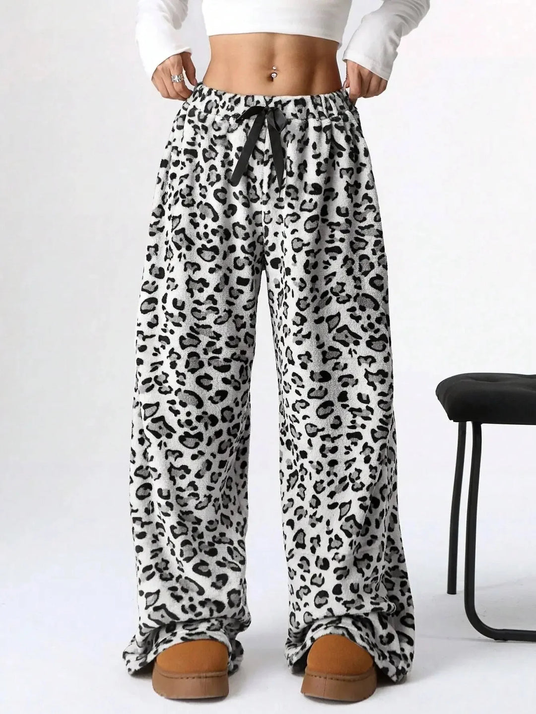 Vesper Women's Leopard Print Sweatpants