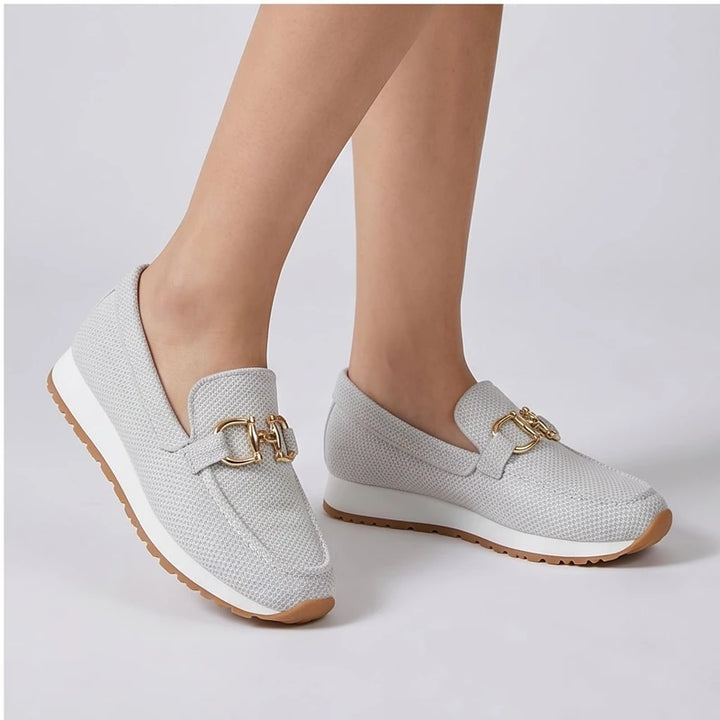 Model wearing White knit loafer in a studio - 3