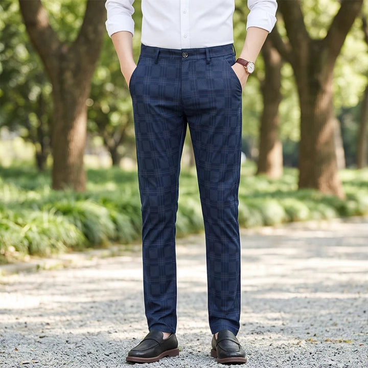Model wearing Navy cotton pants outdoors