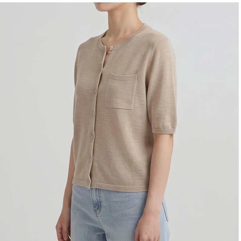 Model wearing Khaki cardigan in a studio - 2